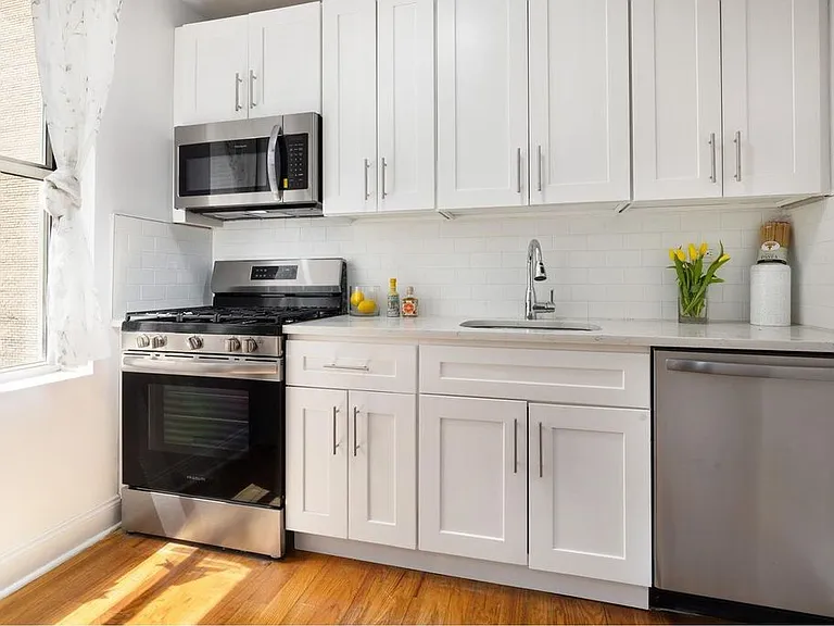 775 Riverside Dr #3H — Photo 3