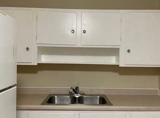 2718 Navaho Rd, Waukegan, IL 60087