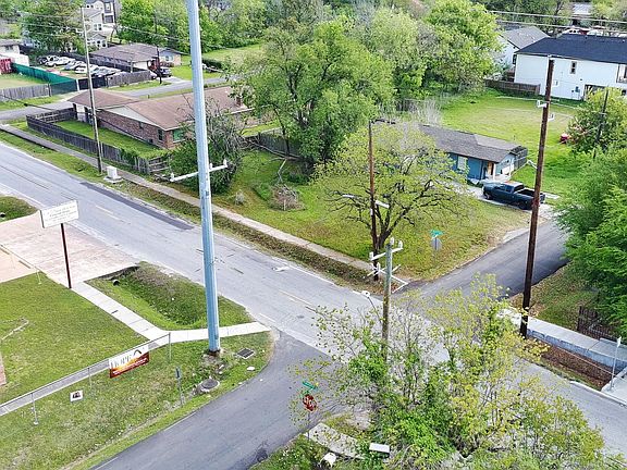 5th image of 401 Rhode Island St