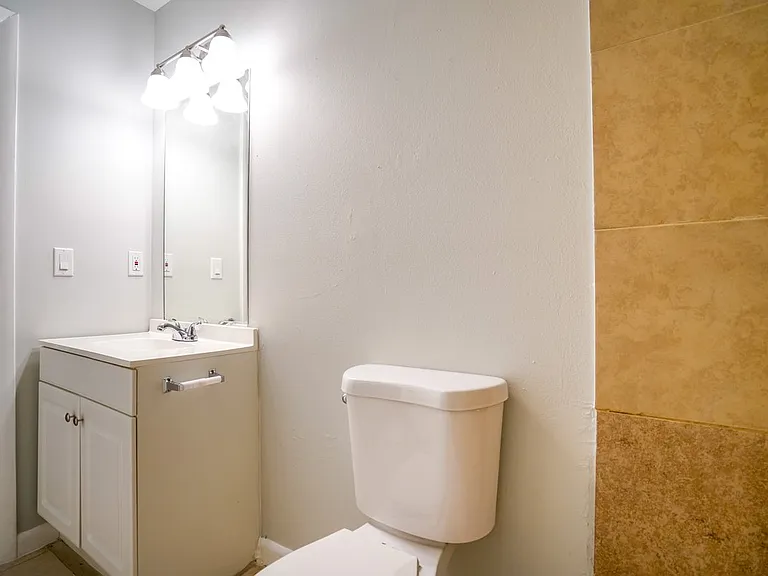 920 E Midway Rd #926 — Photo 3