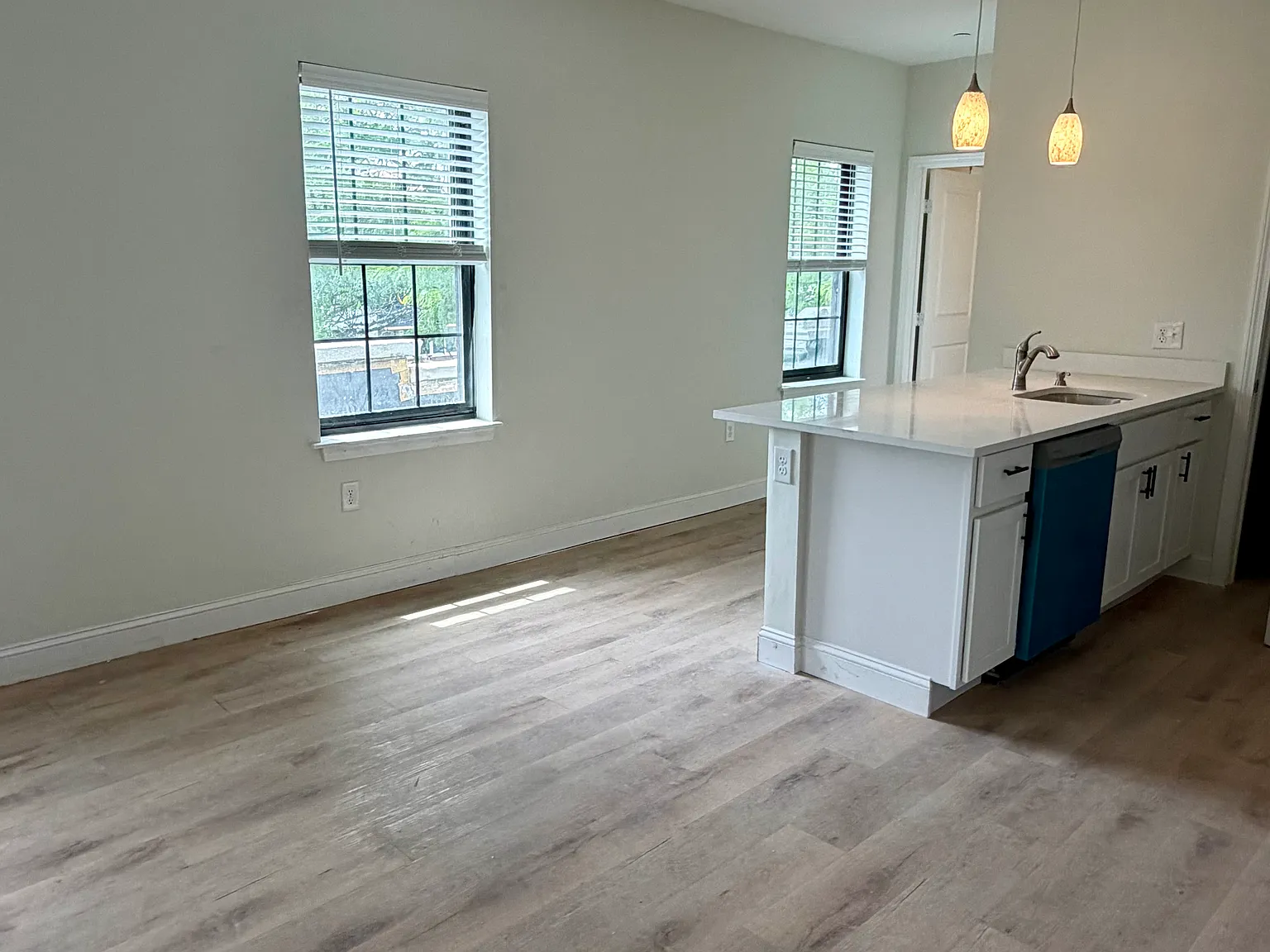 1 bed, 1.0 bath, 730 sqft, $3,350 — Photo 3
