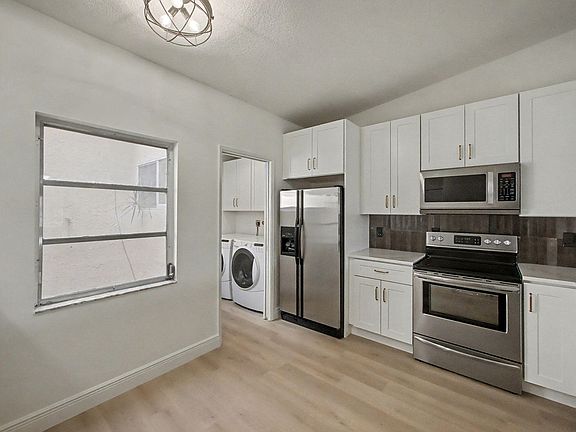 2nd image of 8324 Summerbreeze Lane