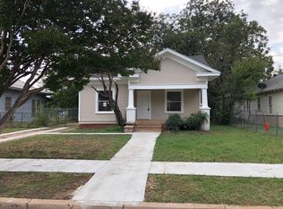1402 Avenue D, Brownwood, TX 76801