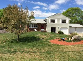 1 Kendall Ct, Charlestown, RI 02813
