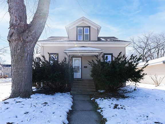 3rd image of 1003 W Spencer St