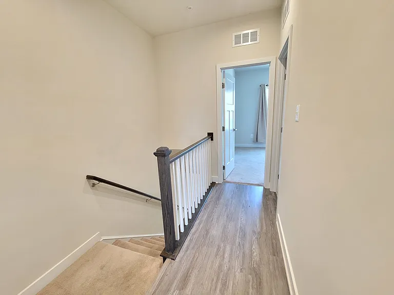 8667 Shady Pines Dr — Photo 16
