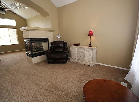 3rd image of 7294 Grand Prairie Dr