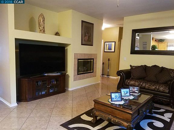 5th image of 4483 Mira Loma Dr