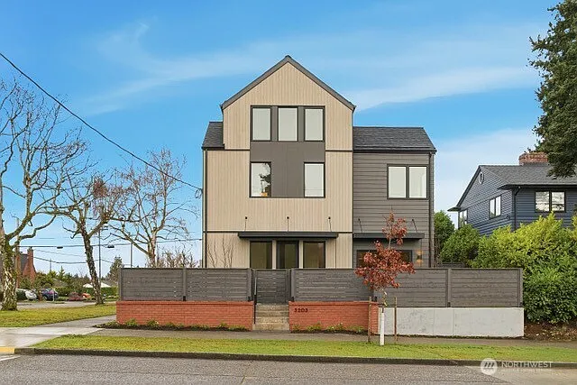 3203 28th Avenue W photo 1