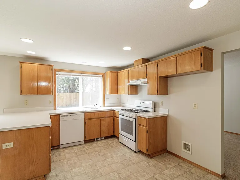 15709 NE 12th Way — Photo 12