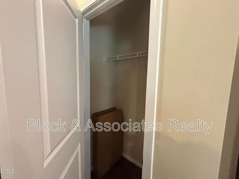 4 White Spruce Ct — Photo 29