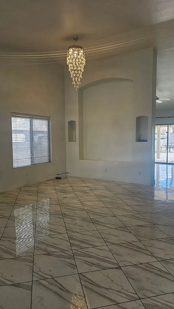Spacious Single-Story Home with Solar & Pool — Photo 4