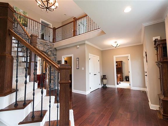 2nd image of 636 Forest Oaks Trl