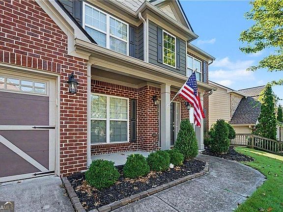 4th image of 684 King Sword Ct SE