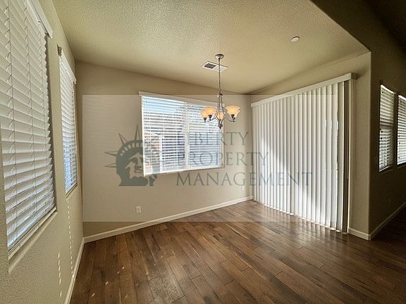 5th image of 3764 Finchwood Ave