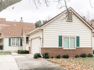 3721 Oak Creek Pl, West Des Moines, IA 50265