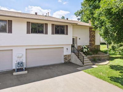 11124 Xavier Ct, Bloomington, MN, 55437