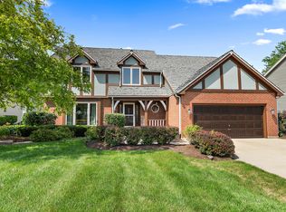 950 Tudor Ct, Lake Zurich, IL 60047