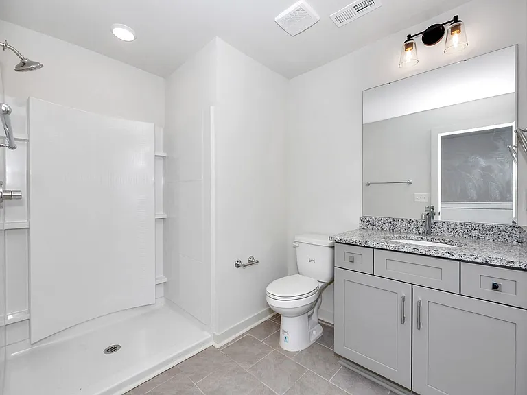 2506 Freeman Rd — Photo 24