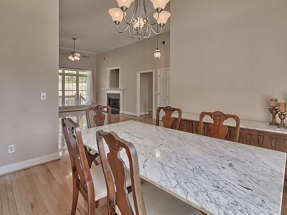 5th image of 116 Leslie Loch Ln