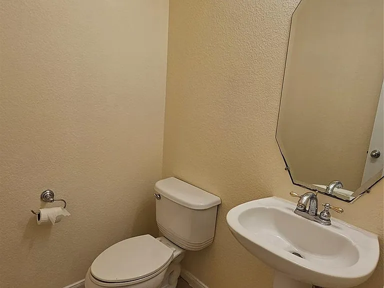 7918 Barnes Ridge Ln — Photo 28