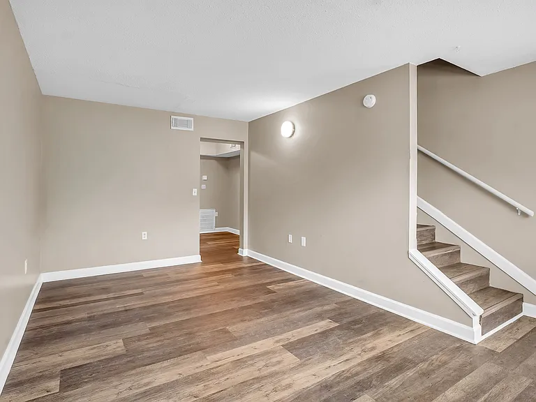 123 Alabama Ave NW #A — Photo 2