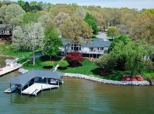 20 Deep Creek Ct, Moneta, VA 24121