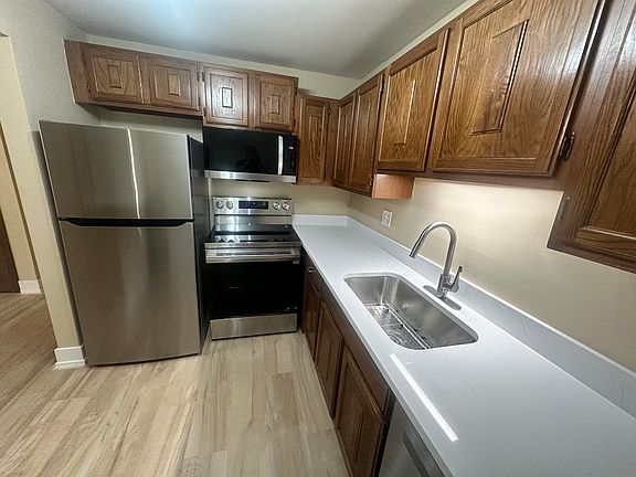 4th image of 1856 N Goodwin Dr APT 1B