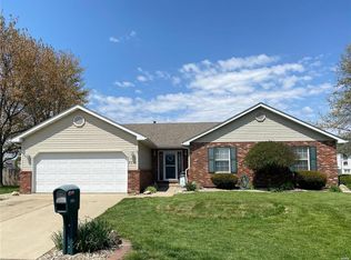 3227 Fielding Ln, Shiloh, IL 62221