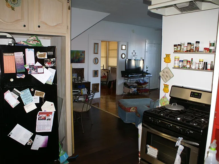 1023 W Hickory St #A — Photo 15
