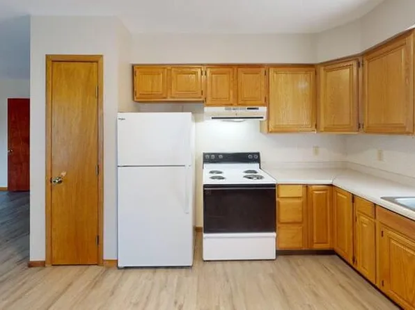 1943 E Capitol Ave APT 4, Bismarck, ND 58501