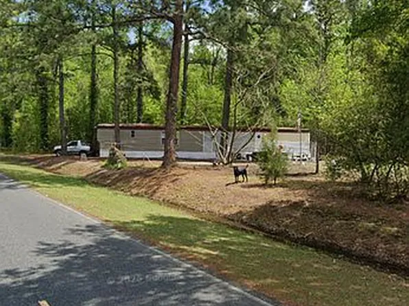 1053 Ja Carroll Rd, Bladenboro, NC 28320