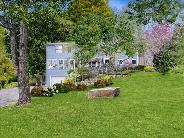 15 Kings Grant Way, Briarcliff Manor, NY 10510