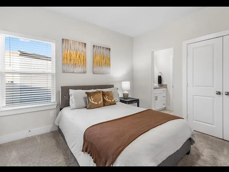 4681 Bellfort St #B — Photo 12