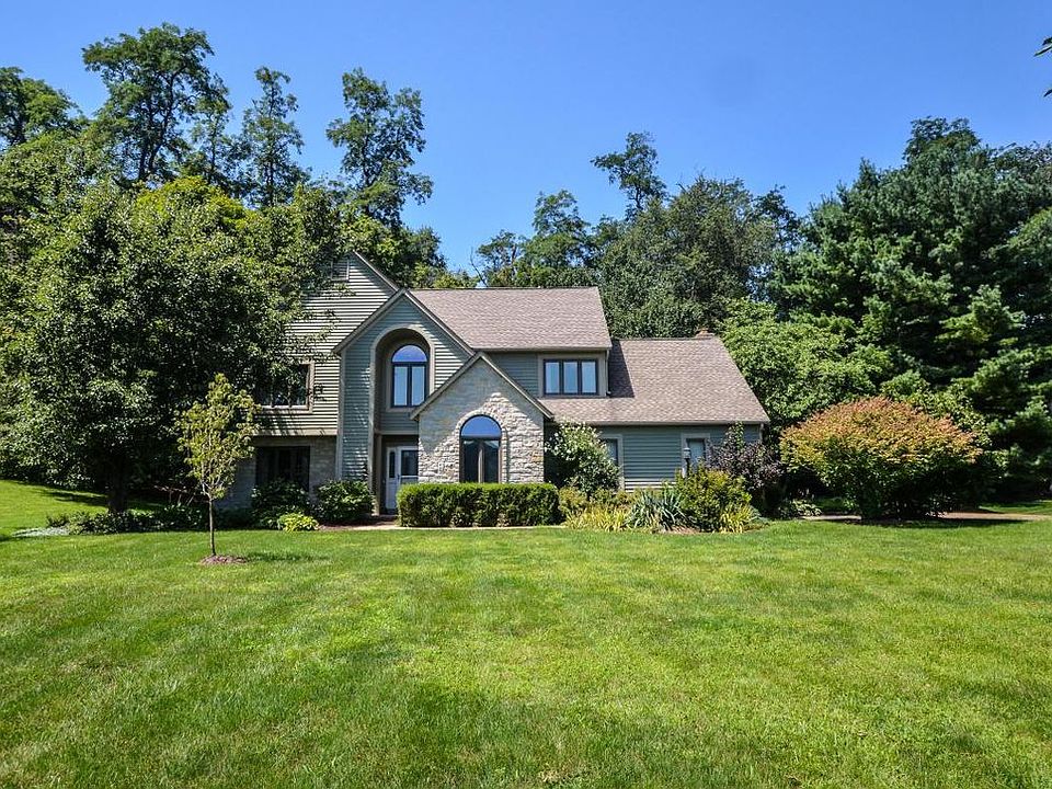1st image of 123 Glyn Tawel Dr
