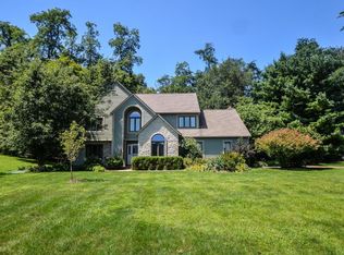 123 Glyn Tawel Dr, Granville, OH 43023