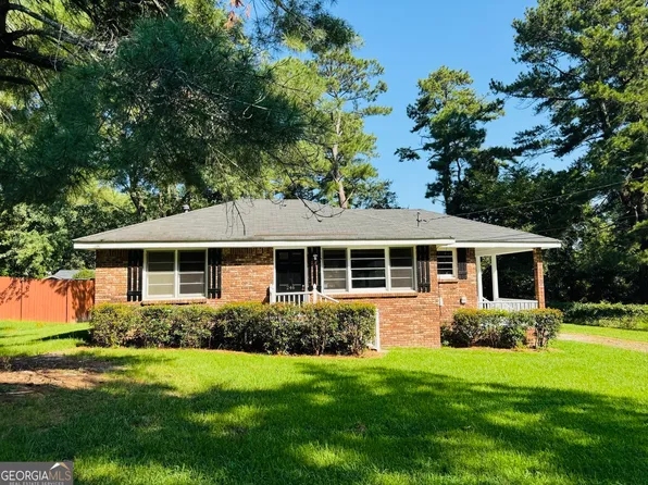 246 Bruce St, Loganville, GA 30052