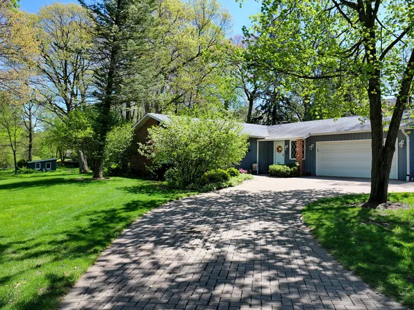 1 Sunset Ave, West Chicago, IL 60185