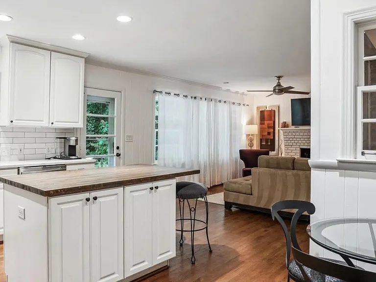 4379 Tree Haven Dr NE — Photo 15