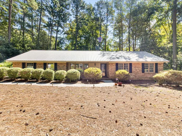 545 S Bethesda Rd, Southern Pines, NC 28387