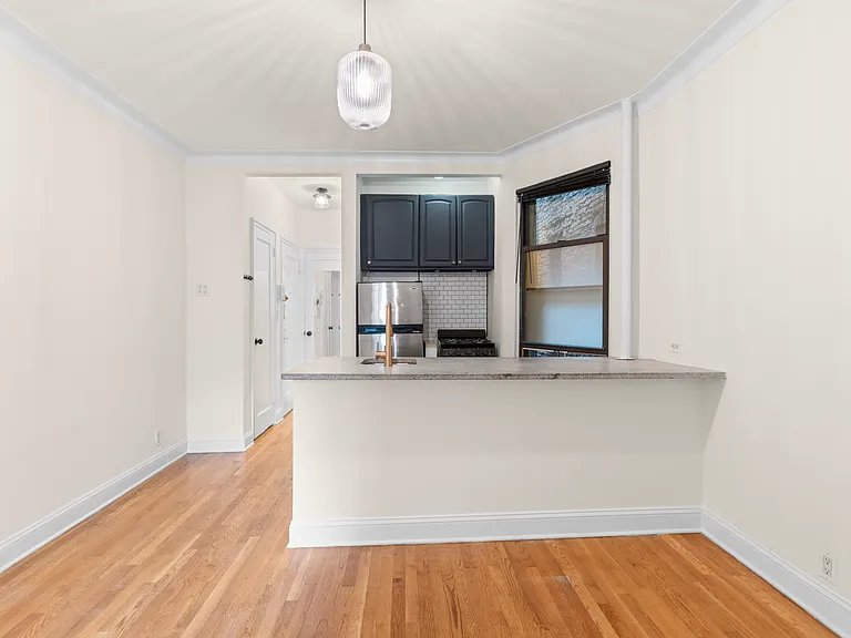 210 E 84th St #2A — Photo 2