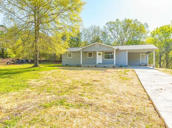 4751 Tammy Dr NE, Dalton, GA 30721