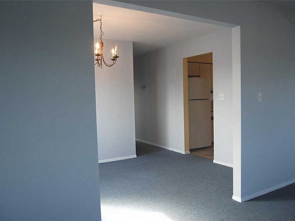 4th image of 7410 Little Neck Pkwy #2