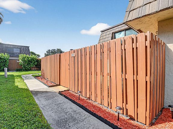 5th image of 4023 Palm Bay Circle #D