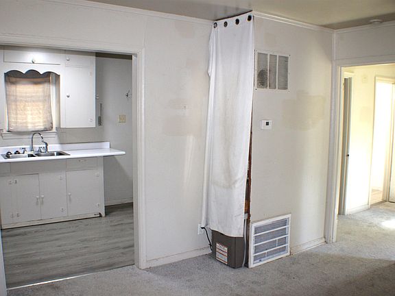 2nd image of 2046 SW Lincoln St
