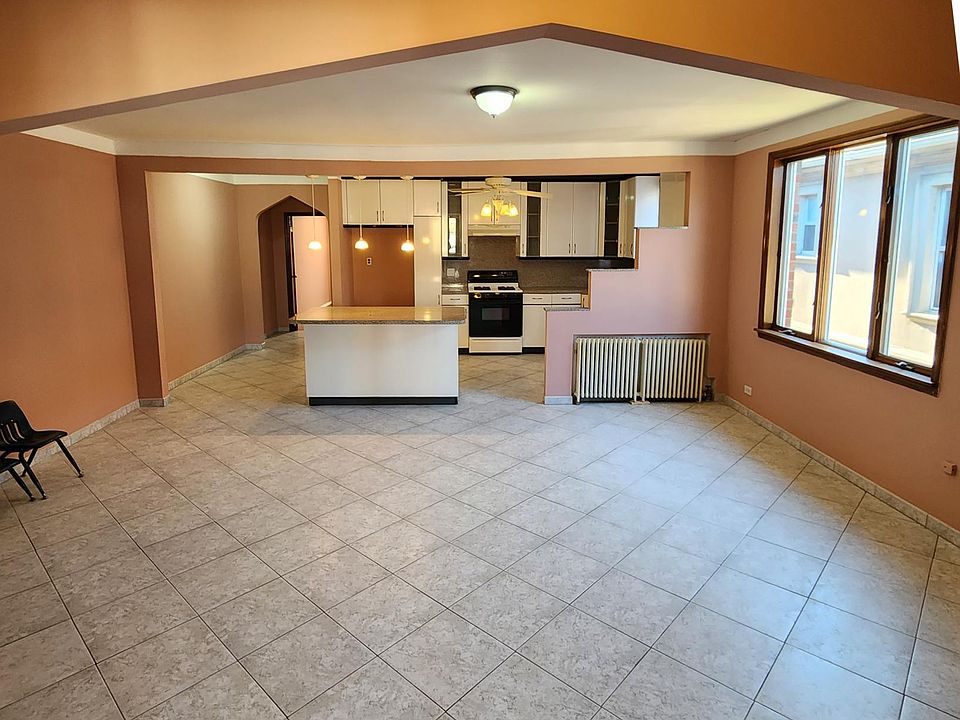 1st image of 2455 85th St APT 2