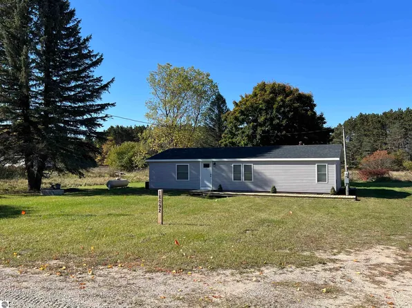 18092 Karlin Rd, Thompsonville, MI 49683