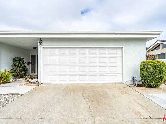 5th image of 2565 W 233rd St