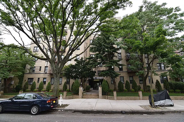 Rented by Zuz Realty | media 7