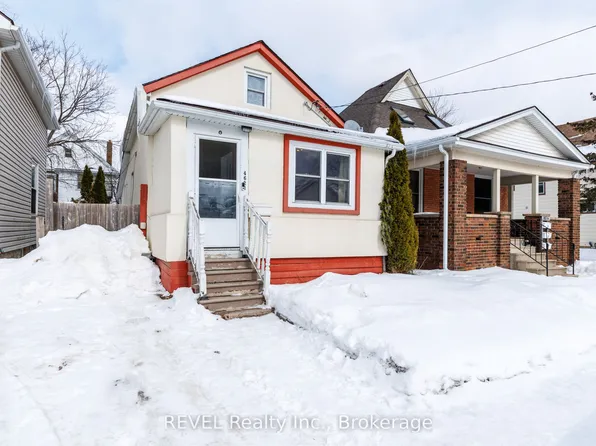 4621 Jepson St, Niagara Falls, ON L2E 1J5